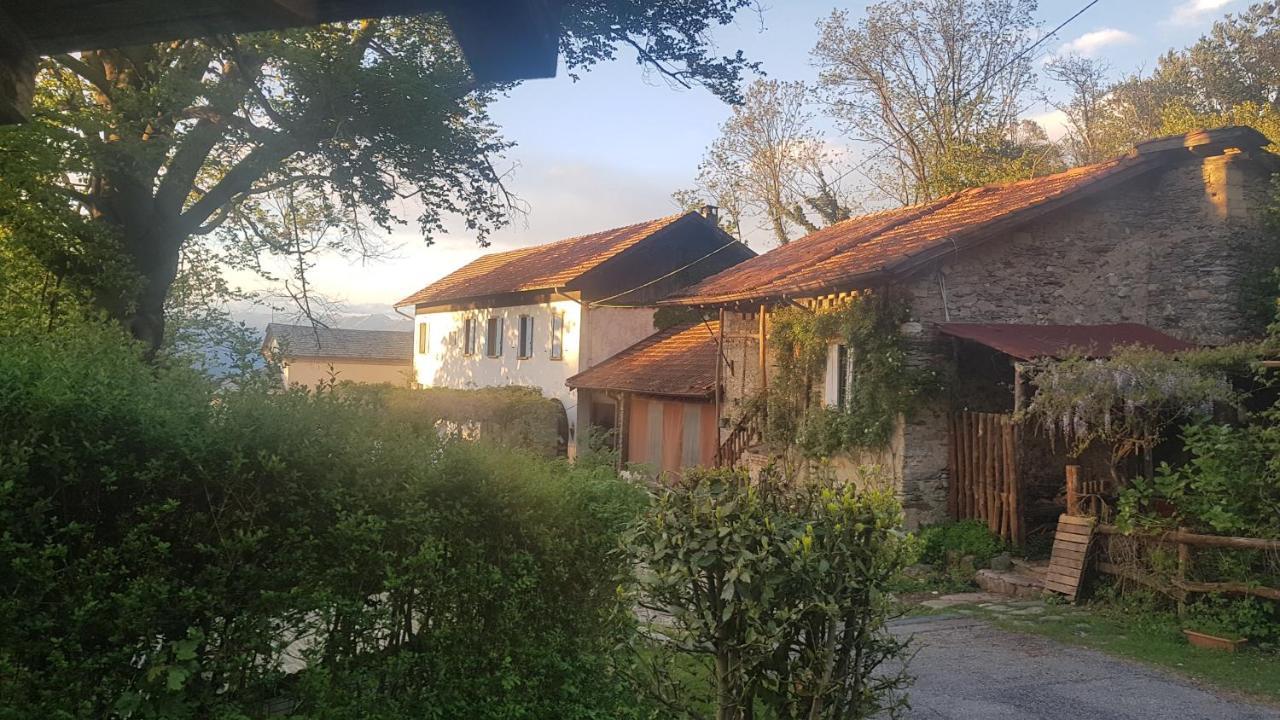 B&B Il Gatto NeroCastelveccana エクステリア 写真