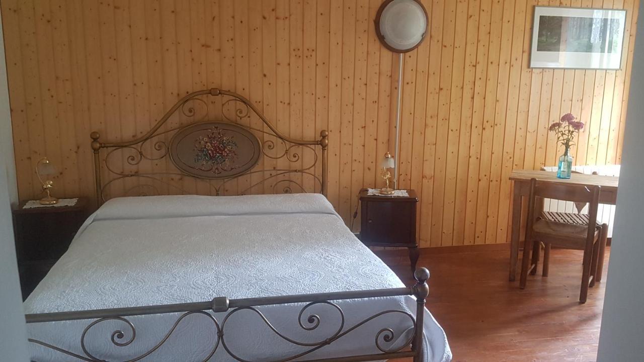 B&B Il Gatto NeroCastelveccana エクステリア 写真