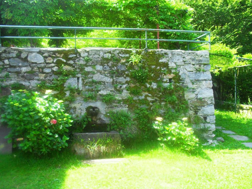 B&B Il Gatto NeroCastelveccana エクステリア 写真