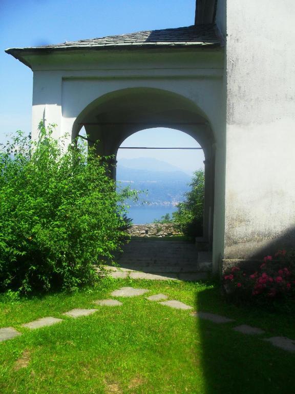 B&B Il Gatto NeroCastelveccana エクステリア 写真