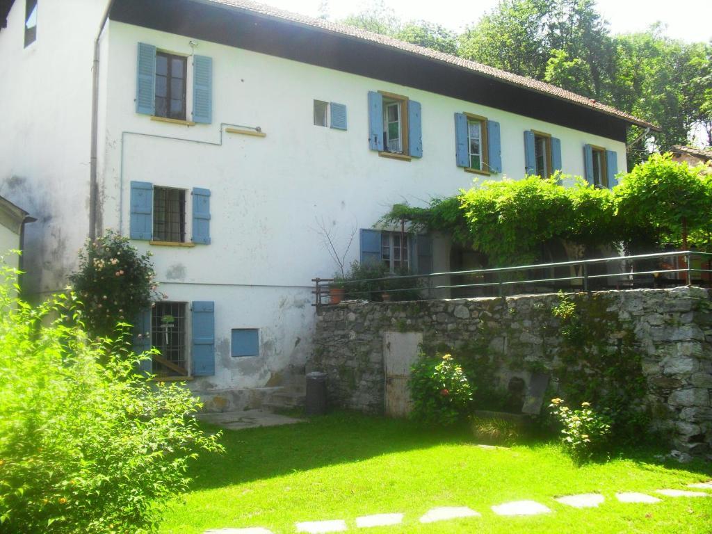 B&B Il Gatto NeroCastelveccana エクステリア 写真